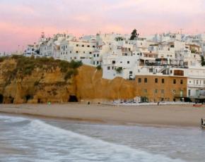 Semester i Portugal: hav, stränder, städer, vackra platser, hotell