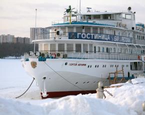 Affärsmannen Sergei Abramov bestämde sig för att återställa sitt brända skepp